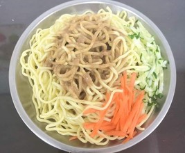 涼麵