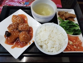 糖醋排骨飯