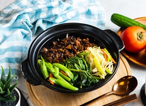 香菇素燥招牌飯