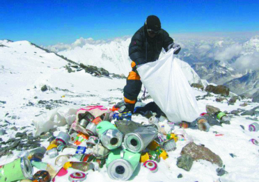 聖母峰成全球最高垃圾場